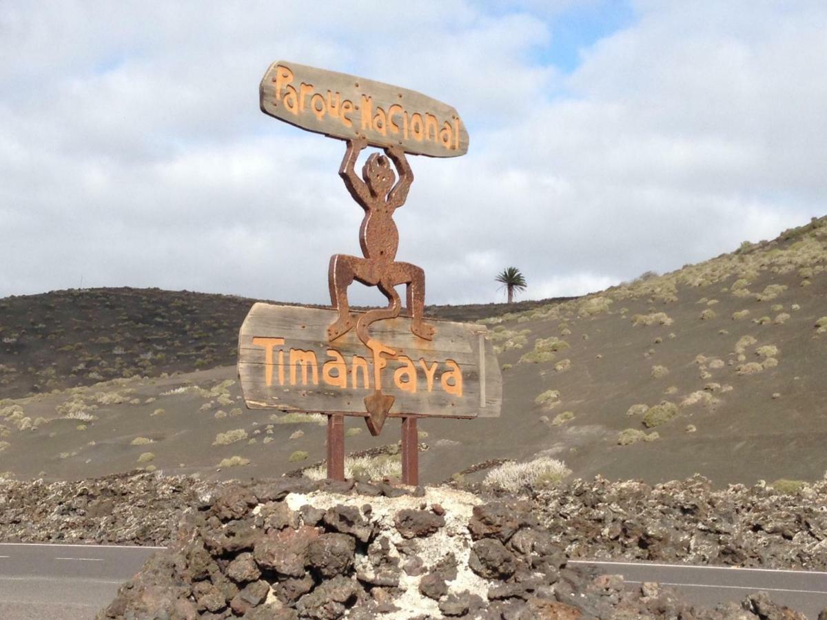 Volcano View El Golfo Exterior photo